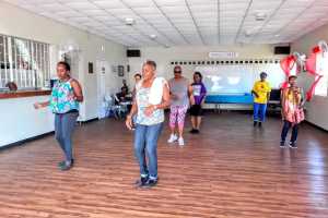 Capricorn line dancers